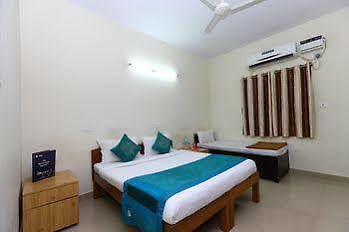 Capital O 10546 Parkway Inn Chennai Extérieur photo